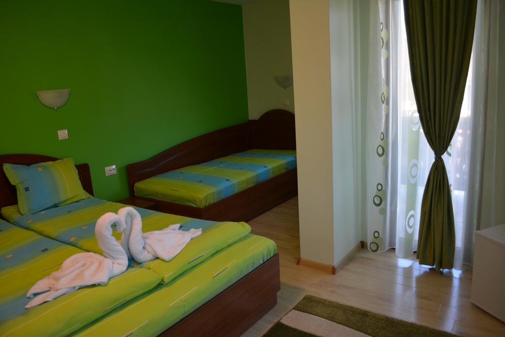 Guest House H Dzhogolanov Koprivštica Exteriér fotografie