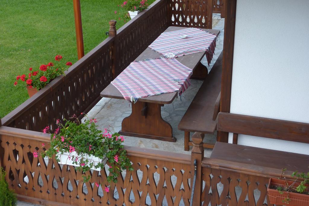 Guest House H Dzhogolanov Koprivštica Exteriér fotografie