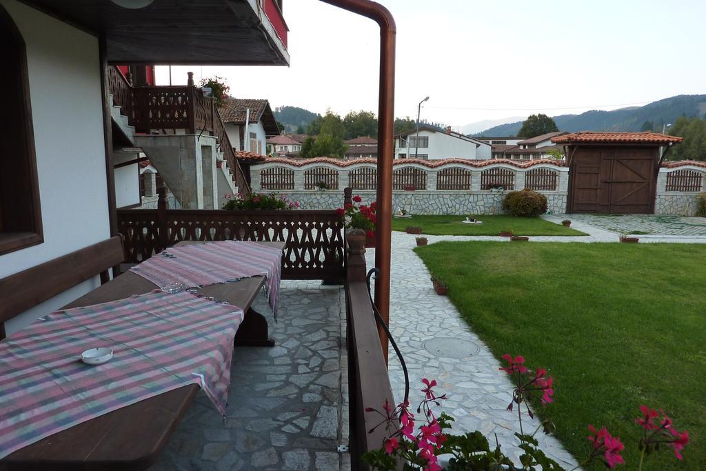 Guest House H Dzhogolanov Koprivštica Exteriér fotografie