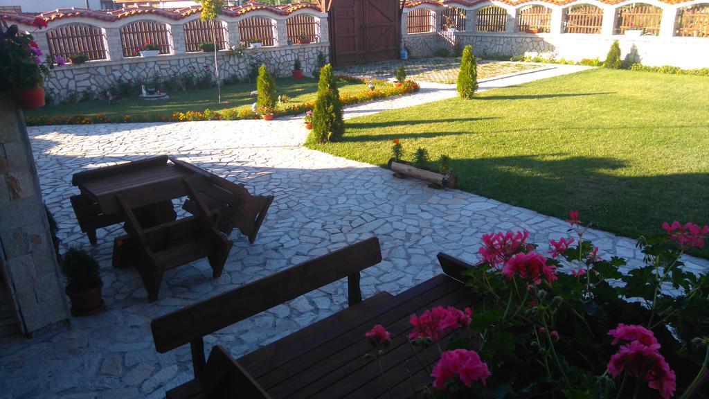 Guest House H Dzhogolanov Koprivštica Exteriér fotografie