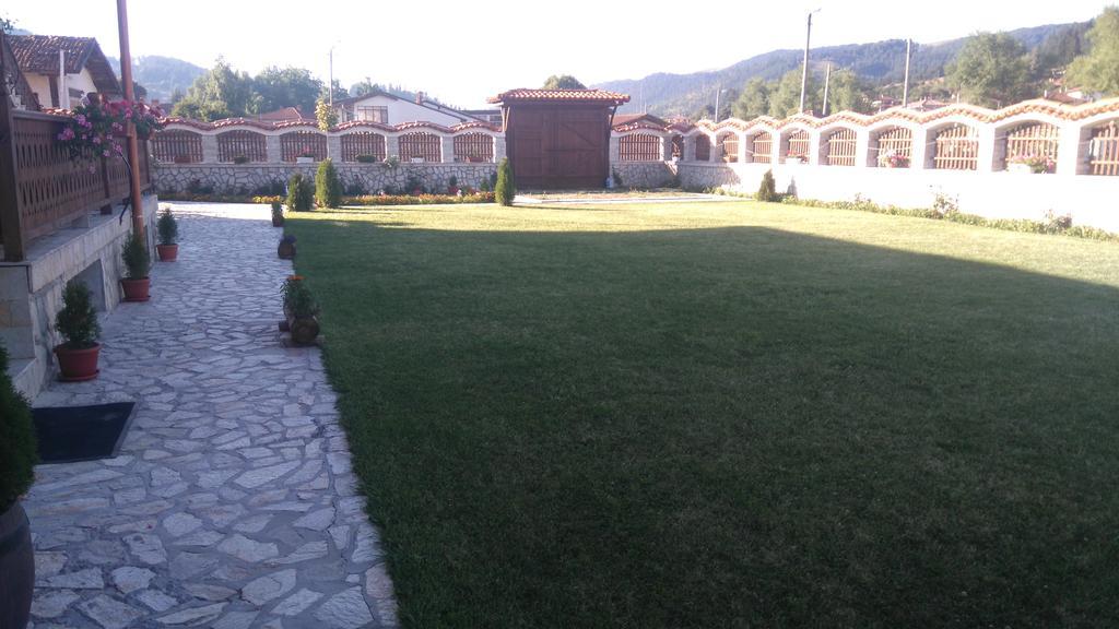 Guest House H Dzhogolanov Koprivštica Exteriér fotografie