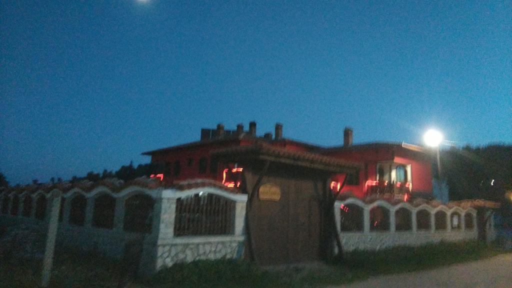 Guest House H Dzhogolanov Koprivštica Exteriér fotografie